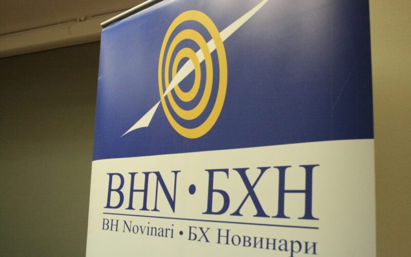BH novinari upozoravaju na agresivne političke napade na BN TV i N1