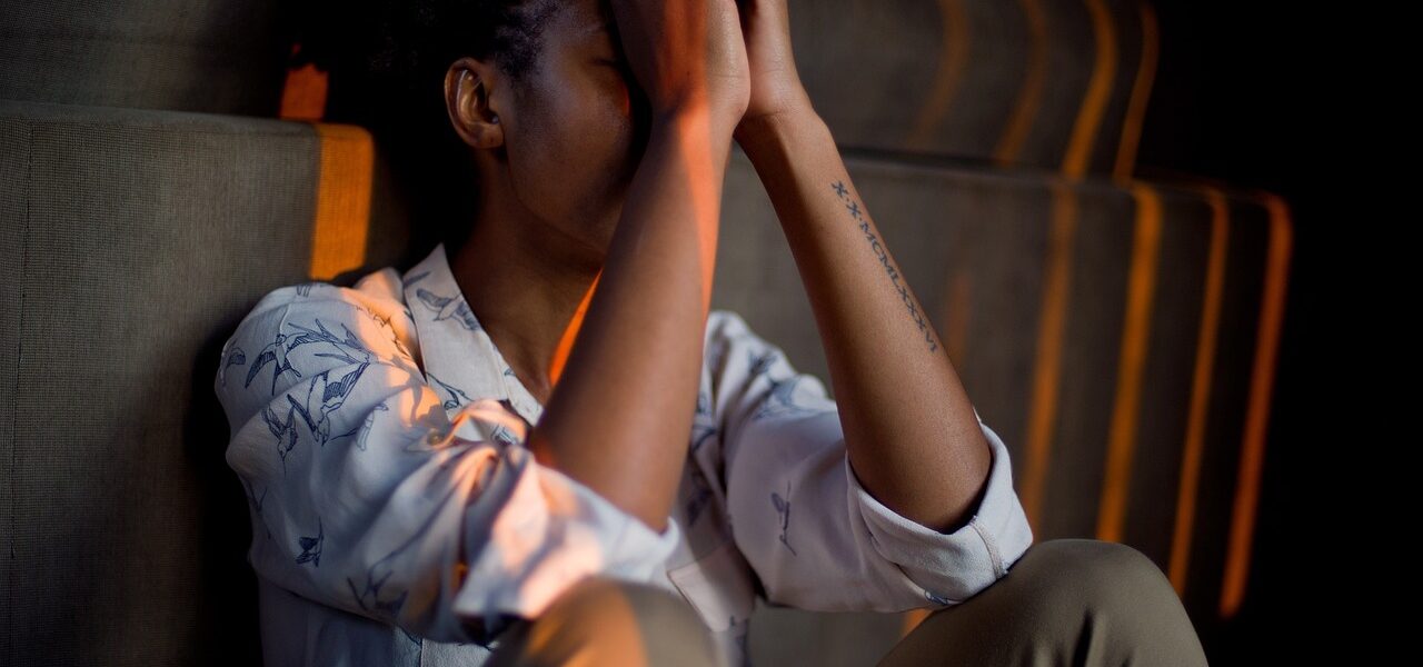 Novinari u BiH pod velikim pritiskom: potrebna sistemska psihološka podrška