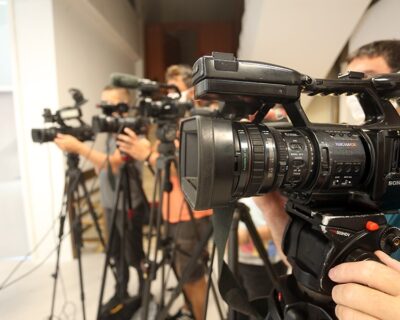 Kritički mediji pod pritiskom, portaloidi potpuno bez kontrole